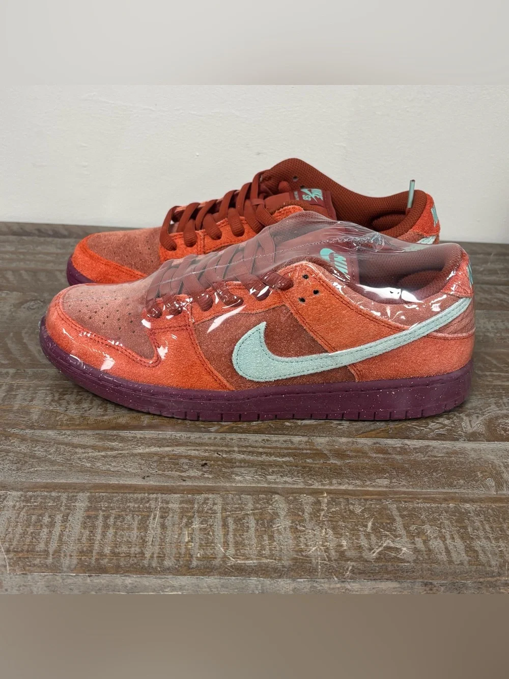 Nike SB Dunk Low Pro Suede Sneaker in Mystic Red